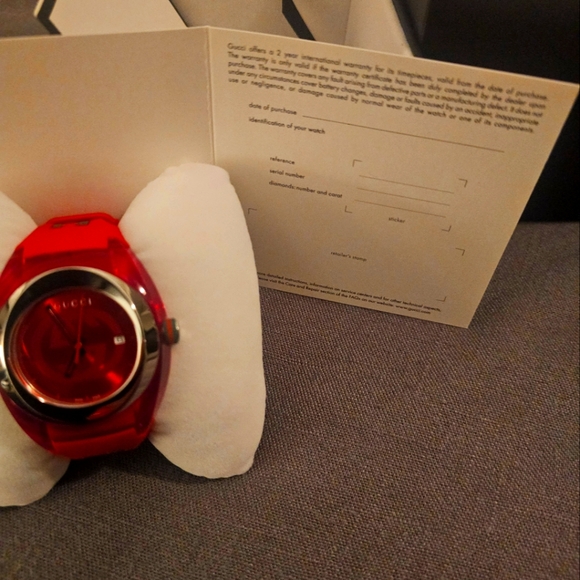 GUCCI Sync Stainless Steel & Rubber-Strap Watch. BRAND NEW - Picture 7 of 13